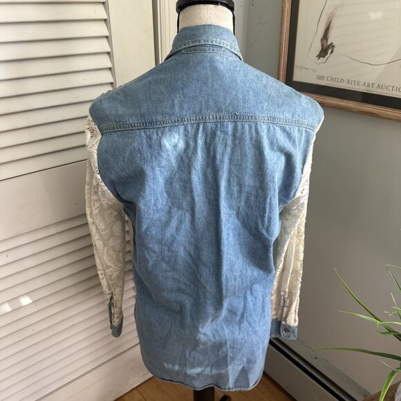 Vintage CACHE Shirt Womens Small Blue Chambray Studded Lace Sleeve 90s Western - Picture 10 of 15